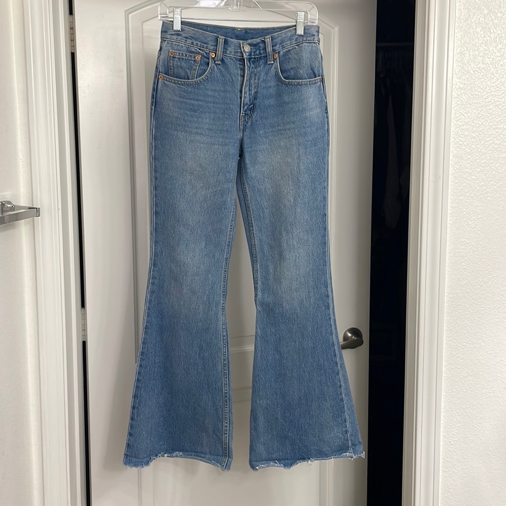 Levi’s bell bottom/flared jeans